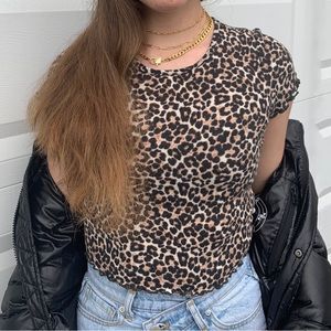 Women’s Small AMERICAN EAGLE Leopard Waffle Knit Short Sleeve Lettuce Crop Top
